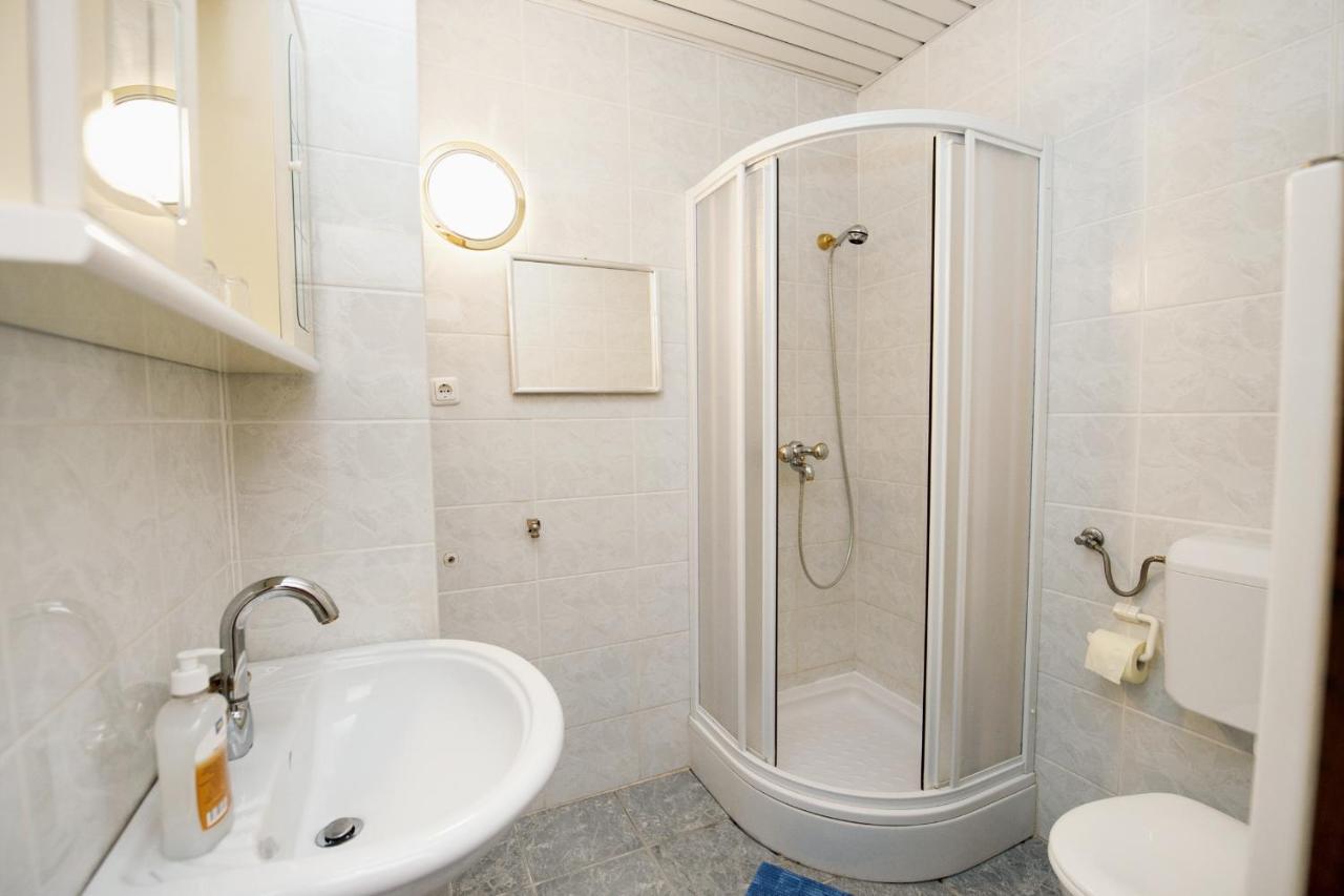Apartments By The Sea Slatine, Ciovo - 10435 Luaran gambar
