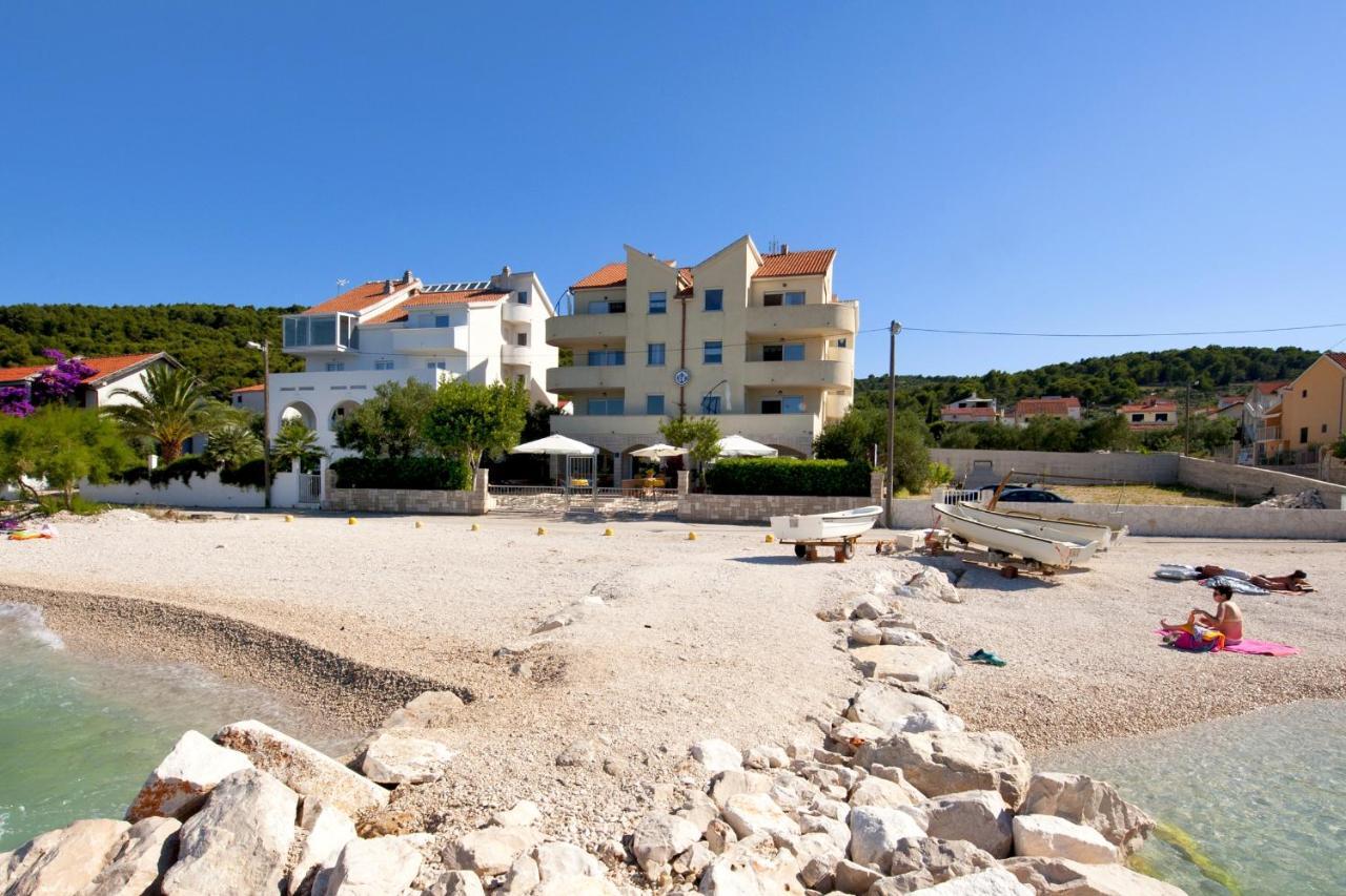 Apartments By The Sea Slatine, Ciovo - 10435 Luaran gambar