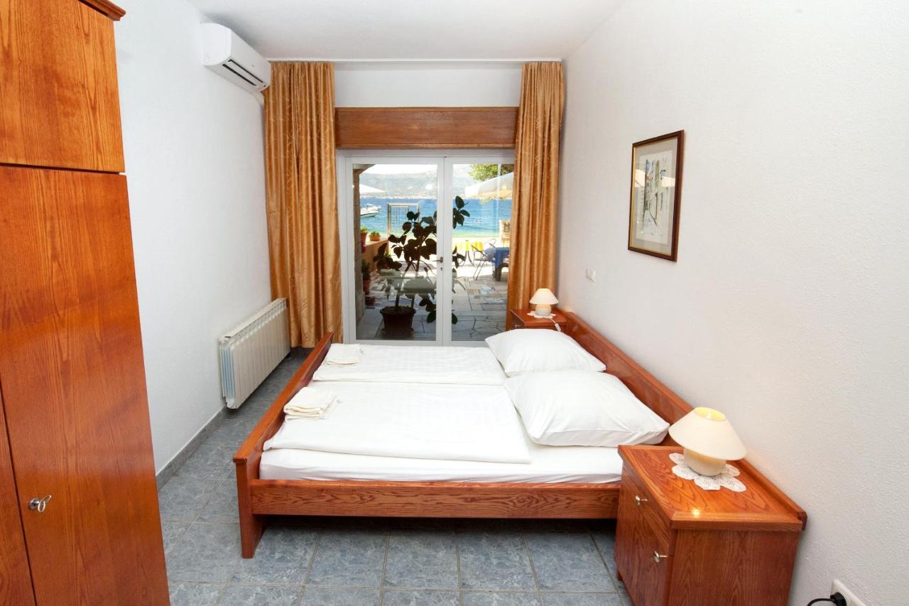 Apartments By The Sea Slatine, Ciovo - 10435 Luaran gambar