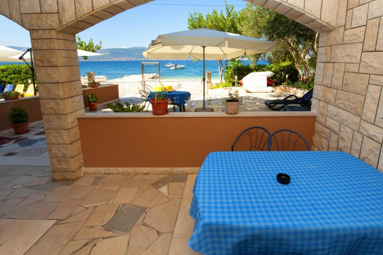 Apartments By The Sea Slatine, Ciovo - 10435 Luaran gambar