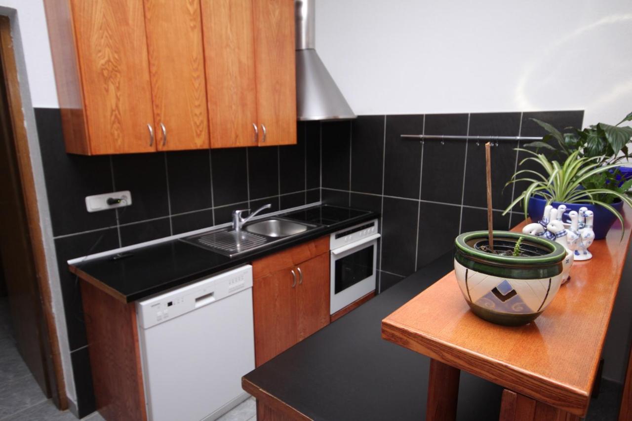 Apartments By The Sea Slatine, Ciovo - 10435 Luaran gambar