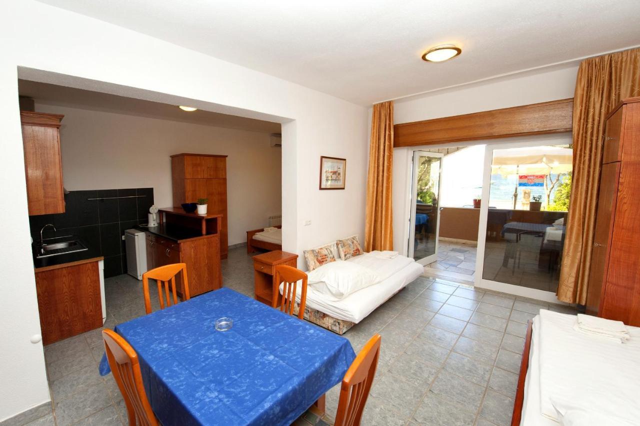 Apartments By The Sea Slatine, Ciovo - 10435 Luaran gambar